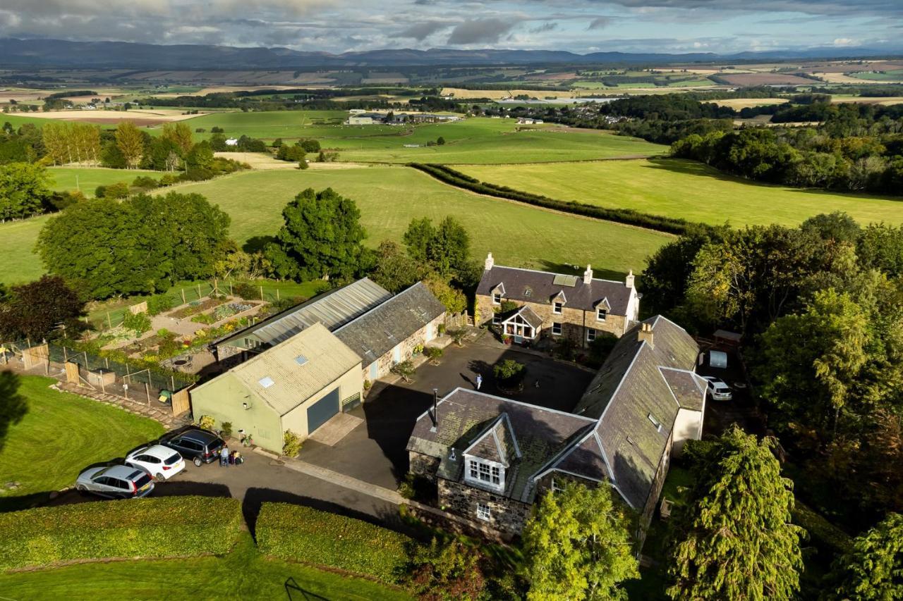 The Steading At Pitmeadow Farm Villa Dunning ภายนอก รูปภาพ