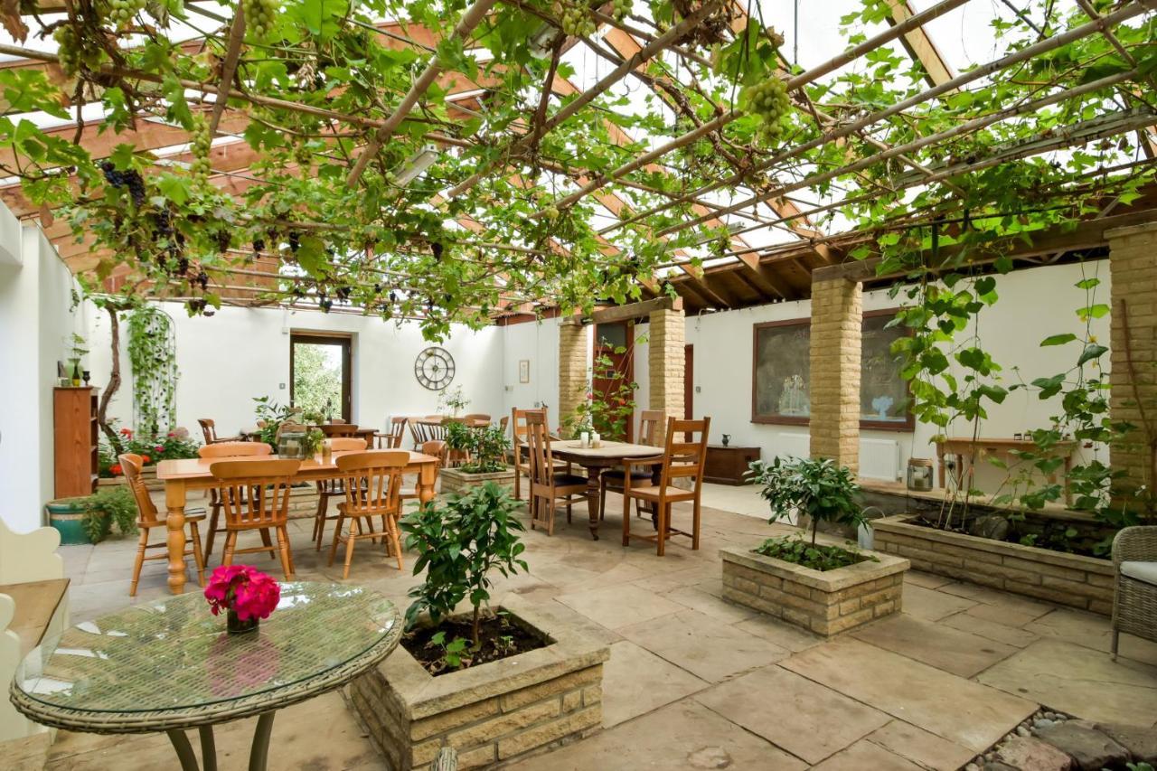 The Steading At Pitmeadow Farm Villa Dunning ภายนอก รูปภาพ